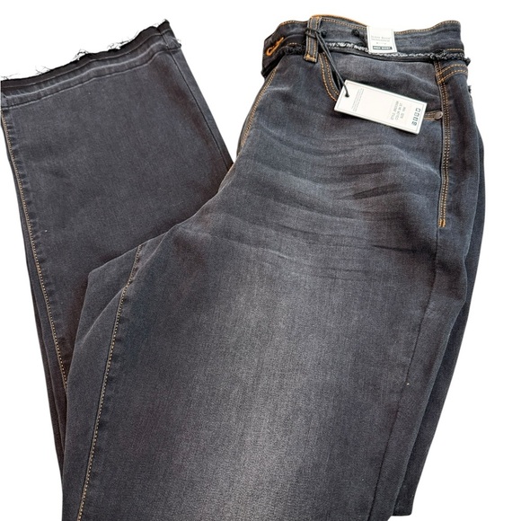 Judy Blue Size 16W Black distressed Slim Boot Cut Frayed Hem Zipper NWT - Picture 5 of 10